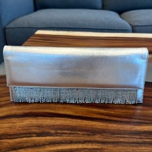 Vintage Stuart Weitzman silver leather clutch handbag